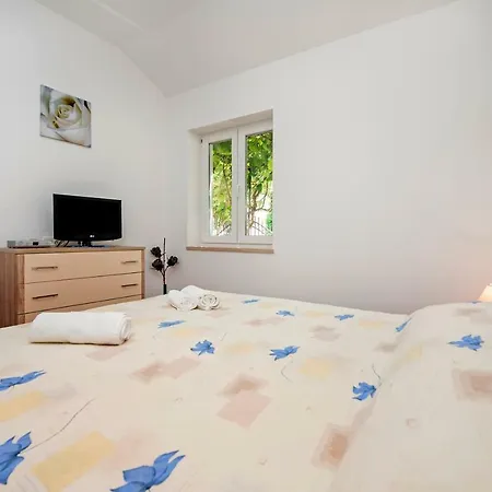 Ana Apartman *
