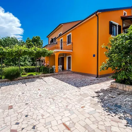Ana Apartament *