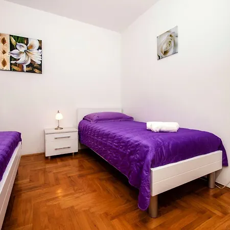 Apartment Ana